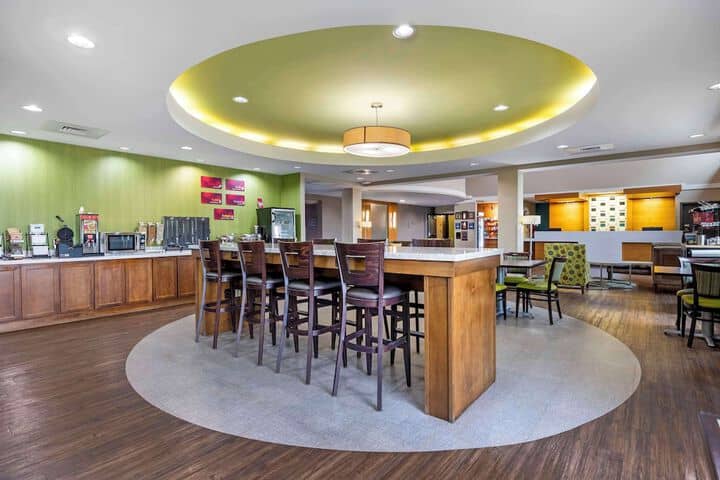 Breakfast area
