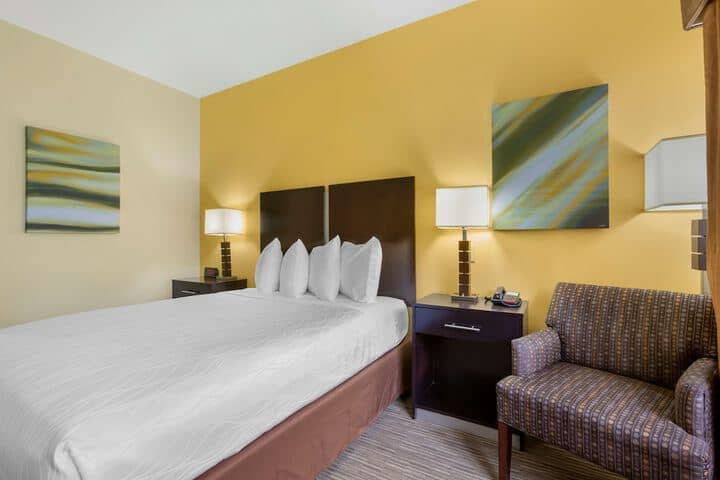 Room 8 of 41