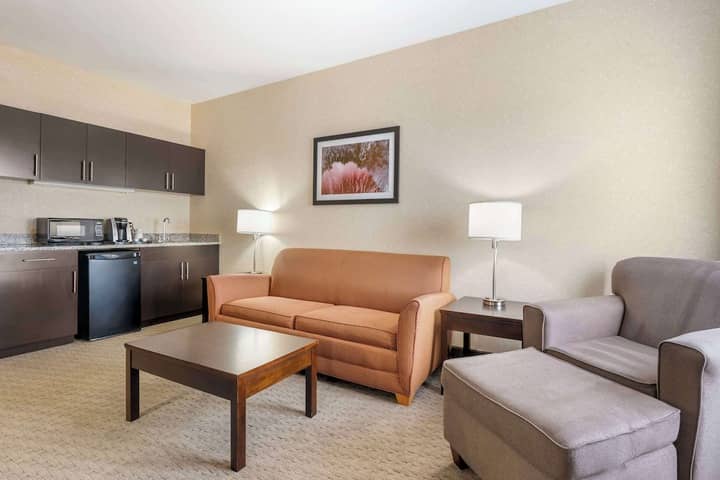 Room 16 of 46