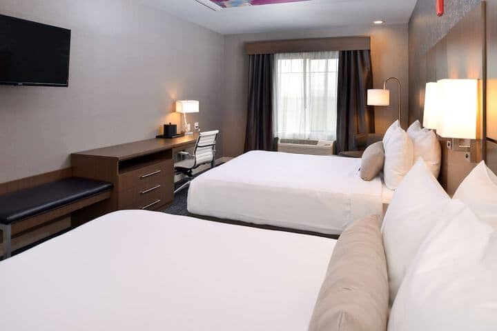 Room 3 of 42
