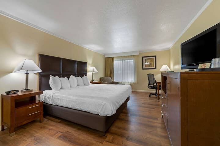 Room 14 of 38