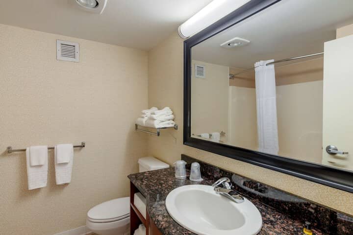 Room 20 of 28