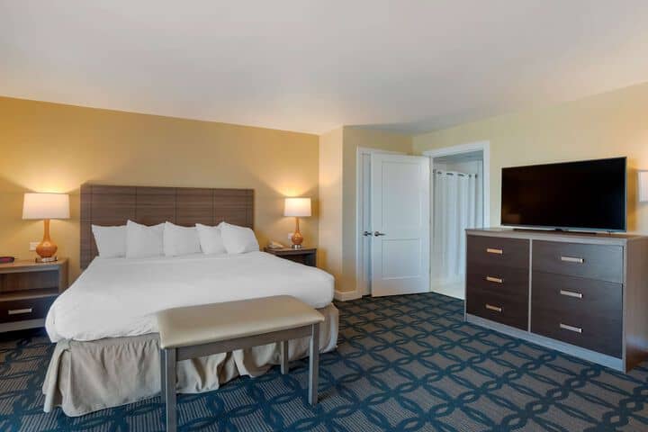 Room 22 of 46
