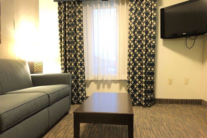 Room 5 of 42