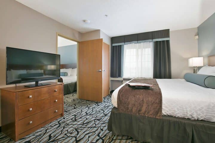 Room 12 of 63