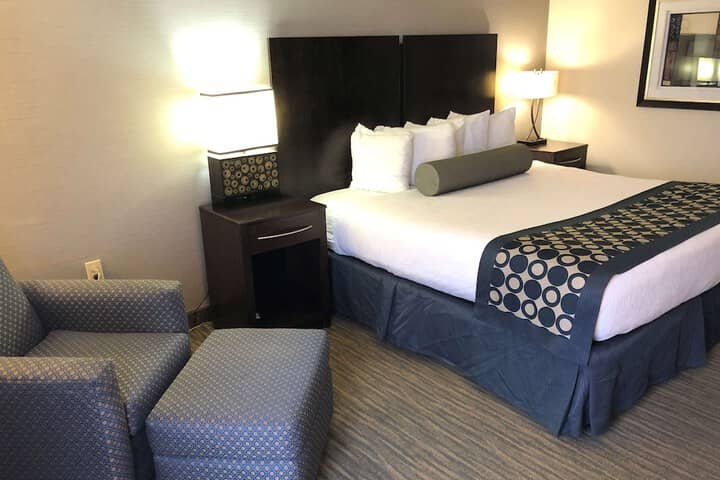 Room 11 of 42