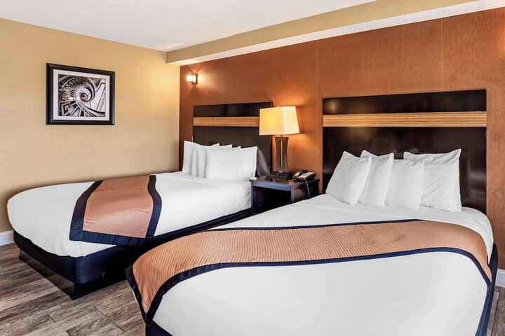 Room 20 of 38
