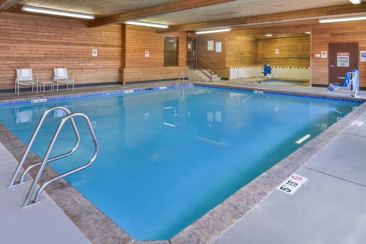 Pool 34 of 43