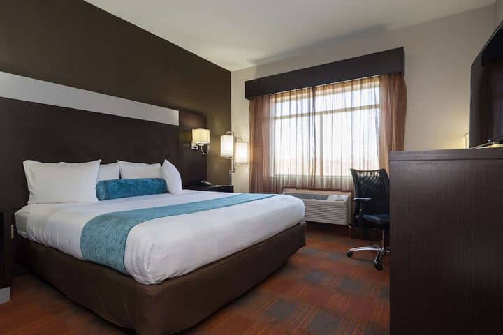 Room 8 of 20