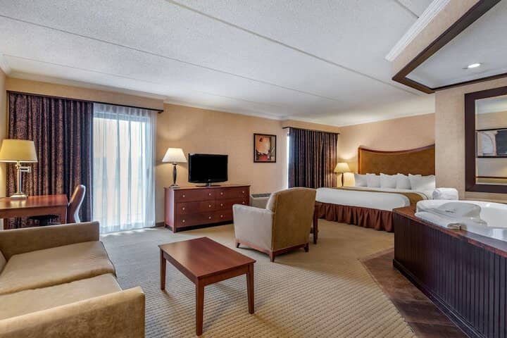 Room 5 of 48
