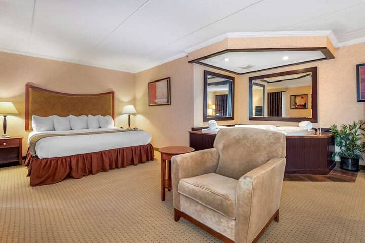 Room 6 of 48
