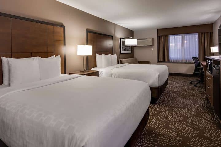 Room 8 of 25