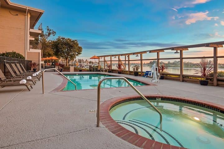 Pool 27 of 45