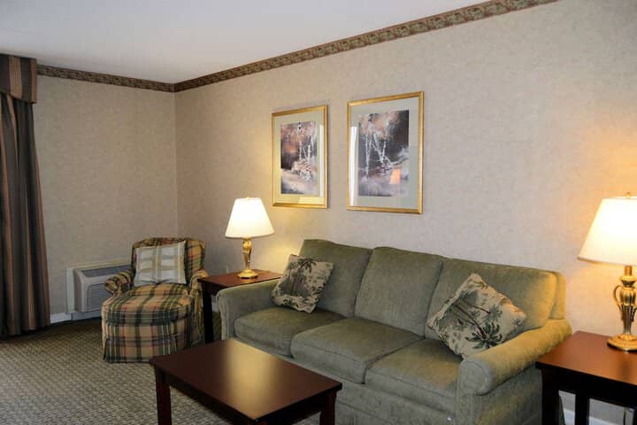 Room 7 of 23