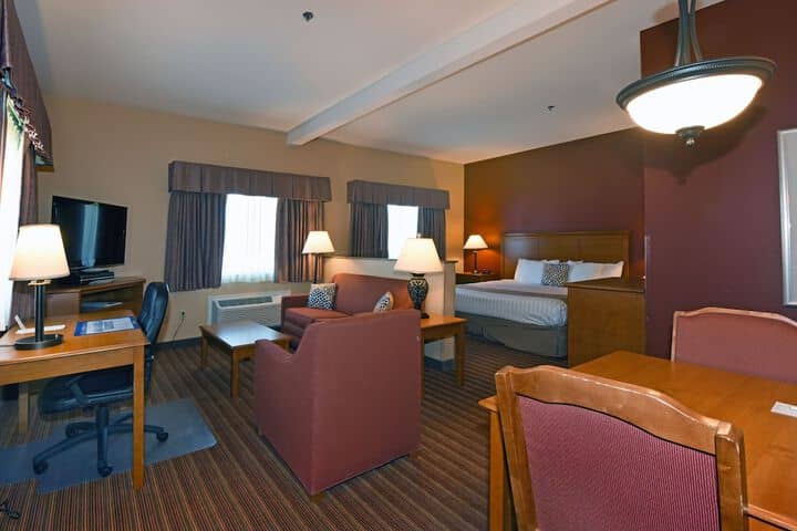 Room 6 of 64
