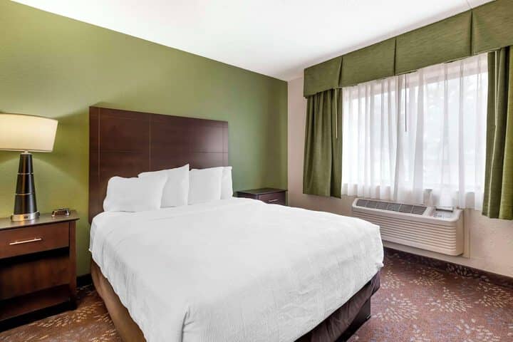 Room 12 of 43