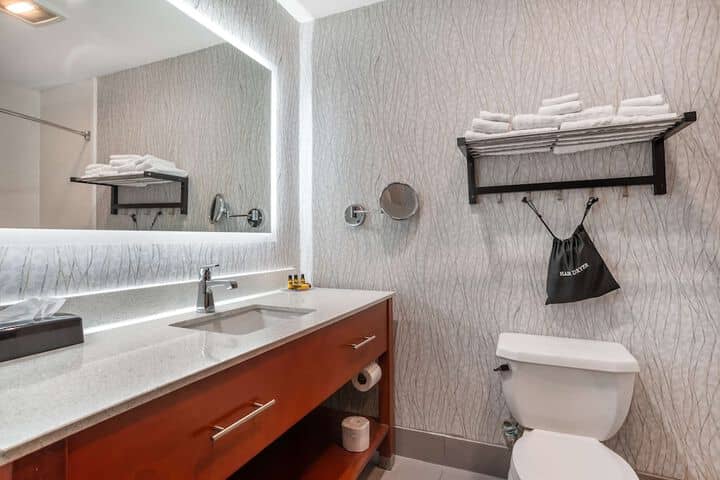 Room 19 of 32