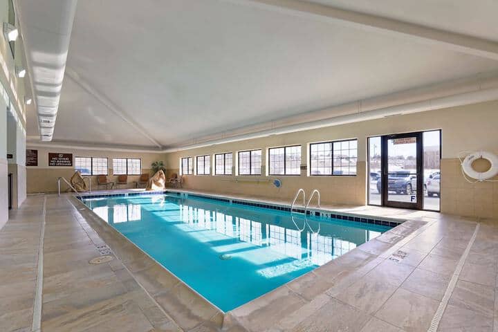 Pool 25 of 34