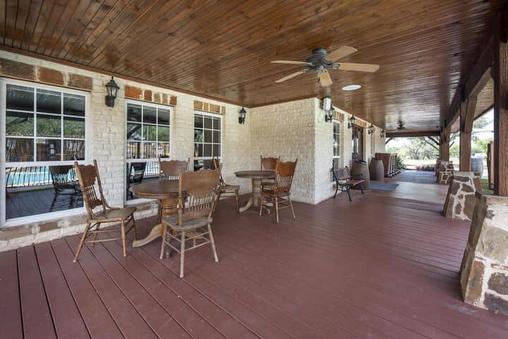 Sundeck 29 of 30