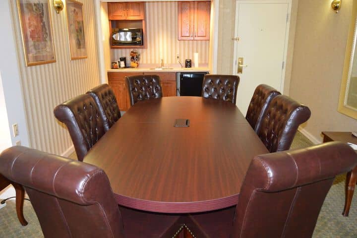 Room 14 of 23