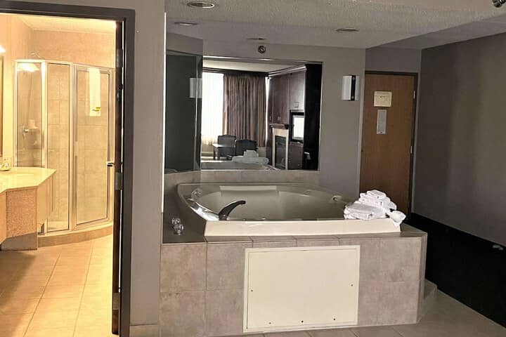Room 47 of 69