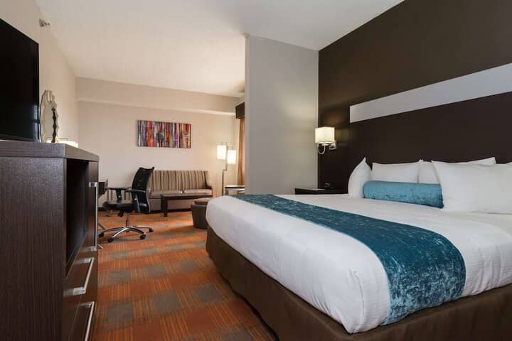 Room 10 of 20