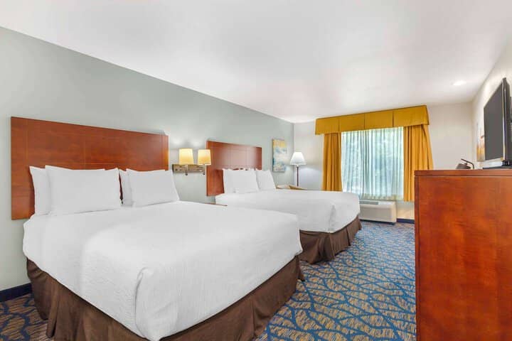 Room 10 of 39