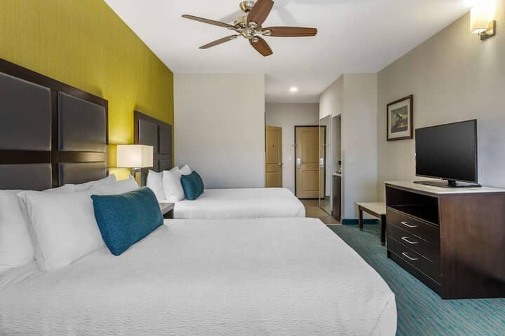 Room 16 of 41