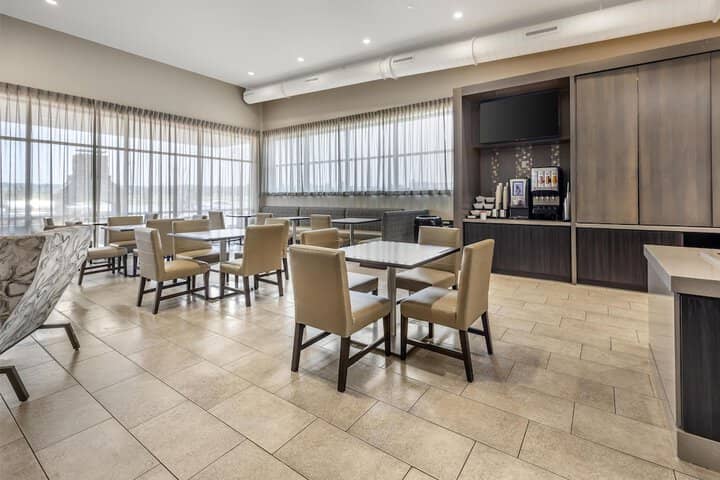 Breakfast area