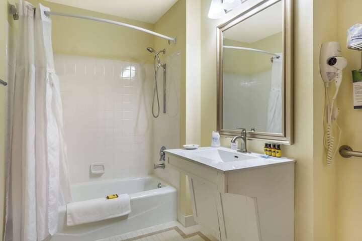 Room 34 of 49