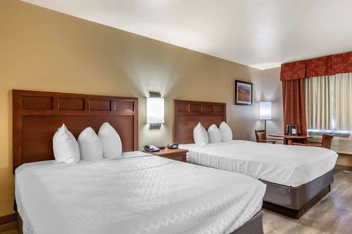 Room 7 of 25