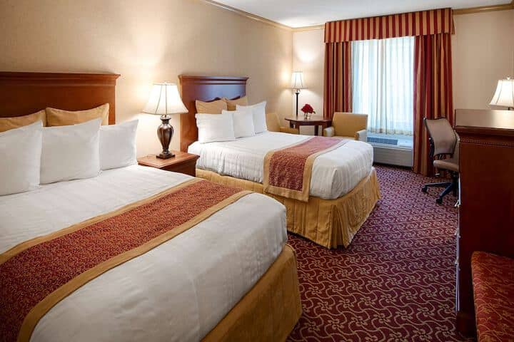 Room 22 of 37