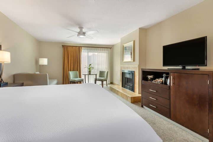 Room 34 of 63
