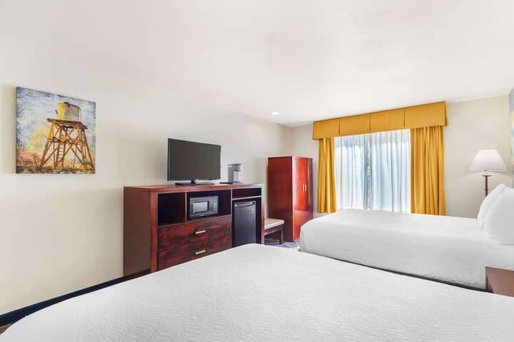 Room 15 of 39