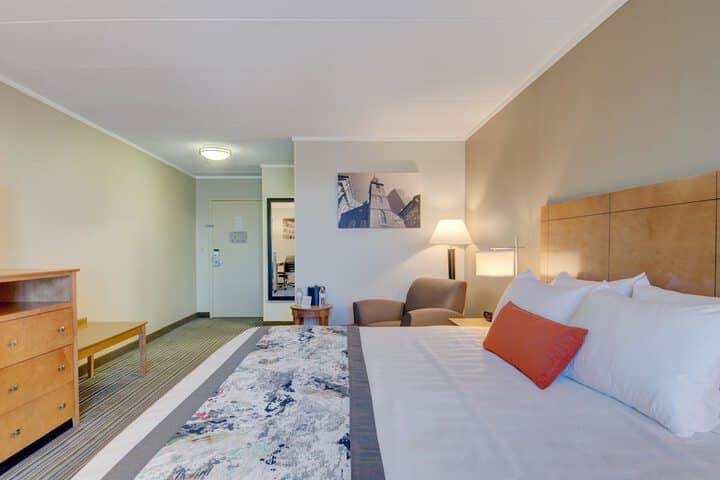 Room 12 of 41