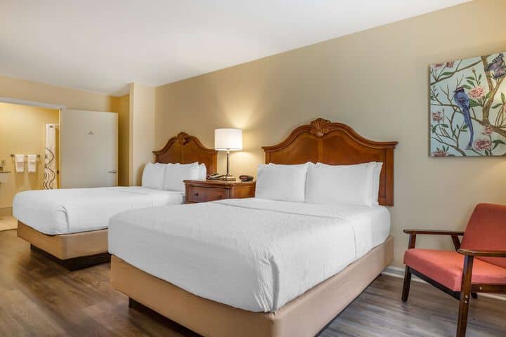 Room 20 of 38