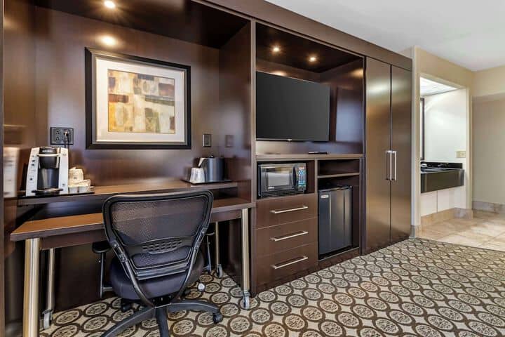 Room 14 of 59