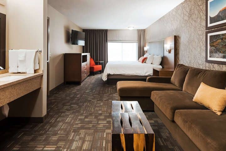 Room 15 of 31