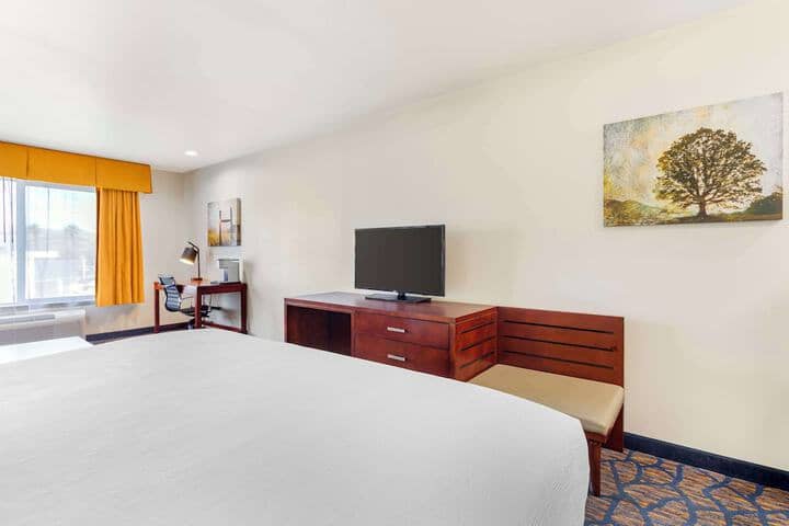 Room 20 of 39