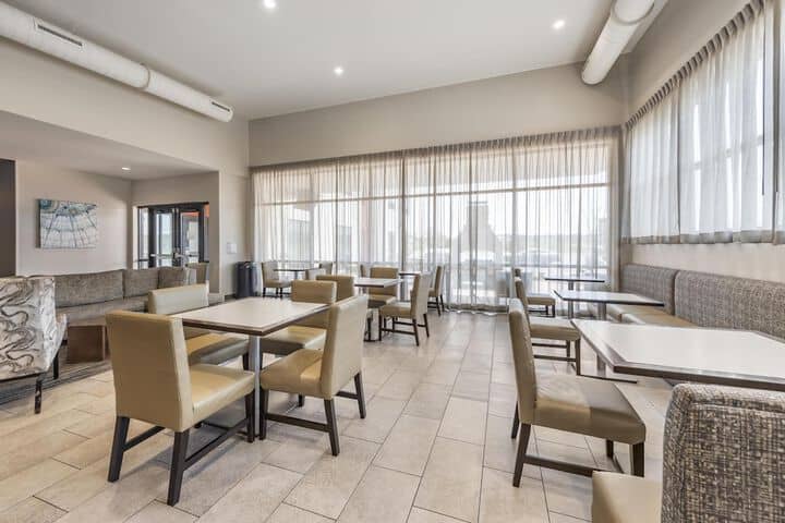 Breakfast area