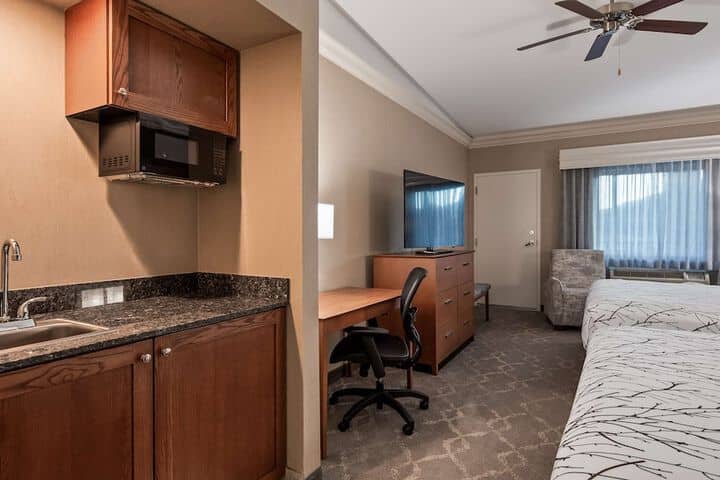 Room 12 of 62