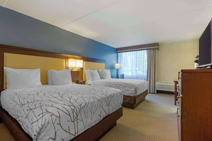 Room 11 of 60