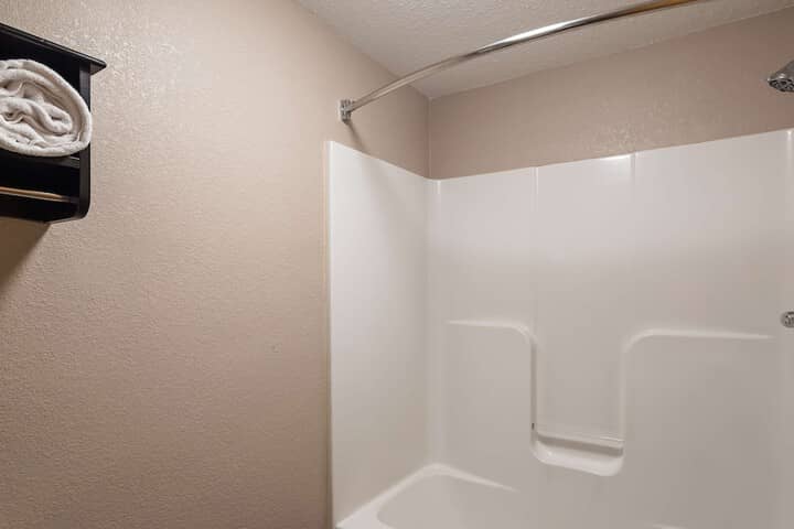 Room 18 of 26