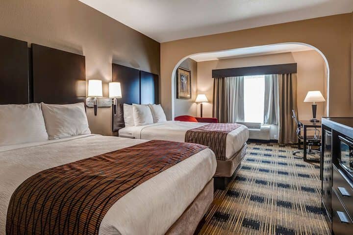 Room 7 of 28