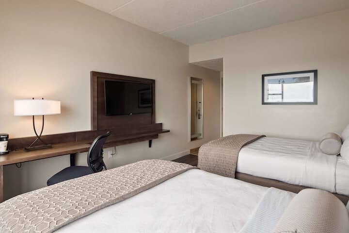 Room 6 of 22