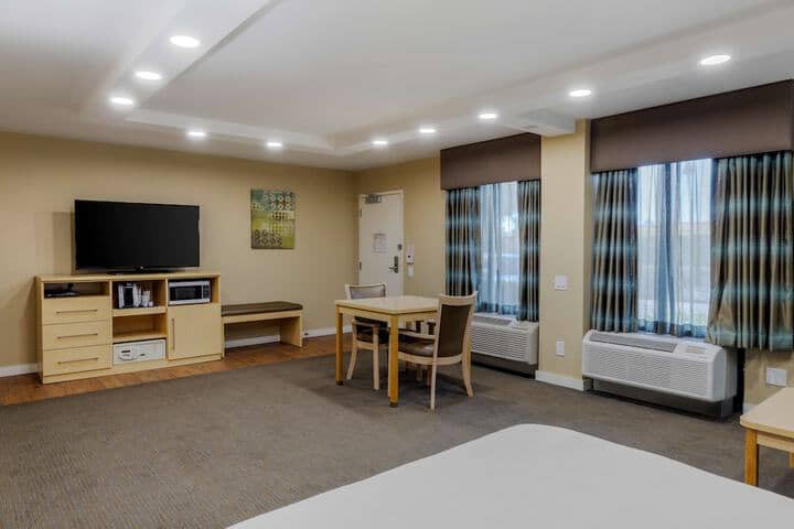 Room 12 of 59