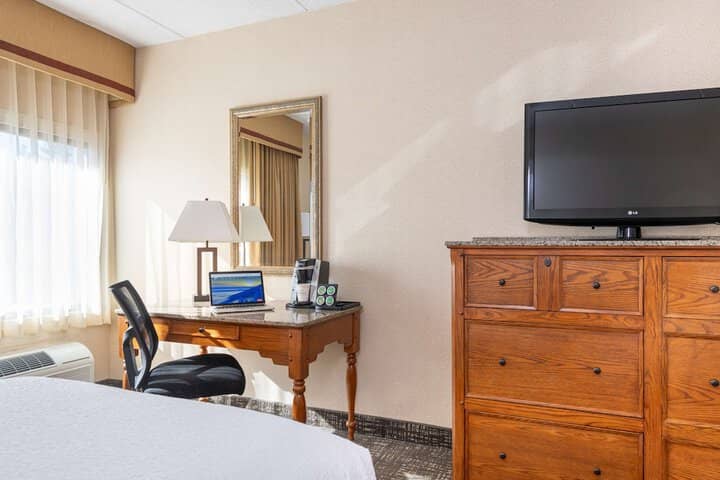 Room 13 of 65