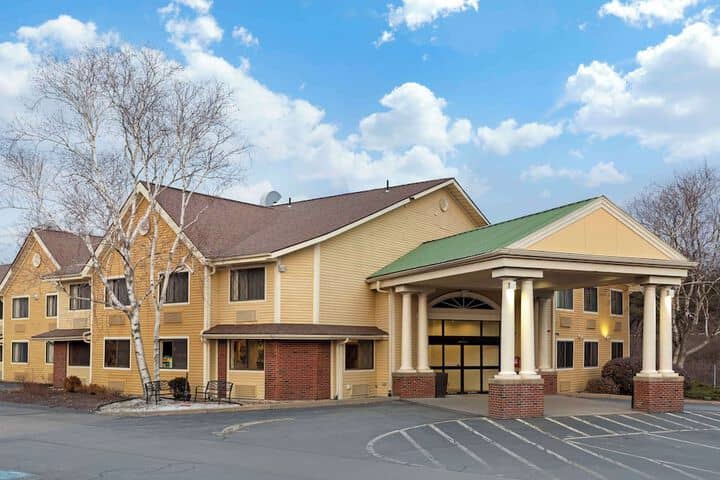 Hotel 46 of 48
