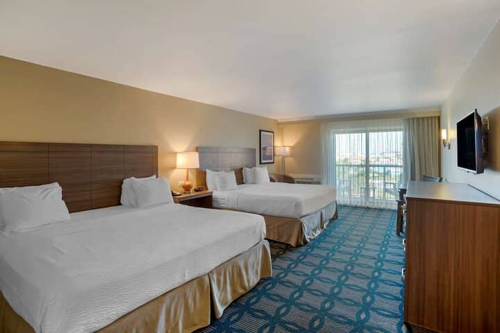 Room 4 of 46
