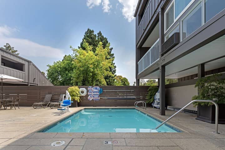 Pool 43 of 55